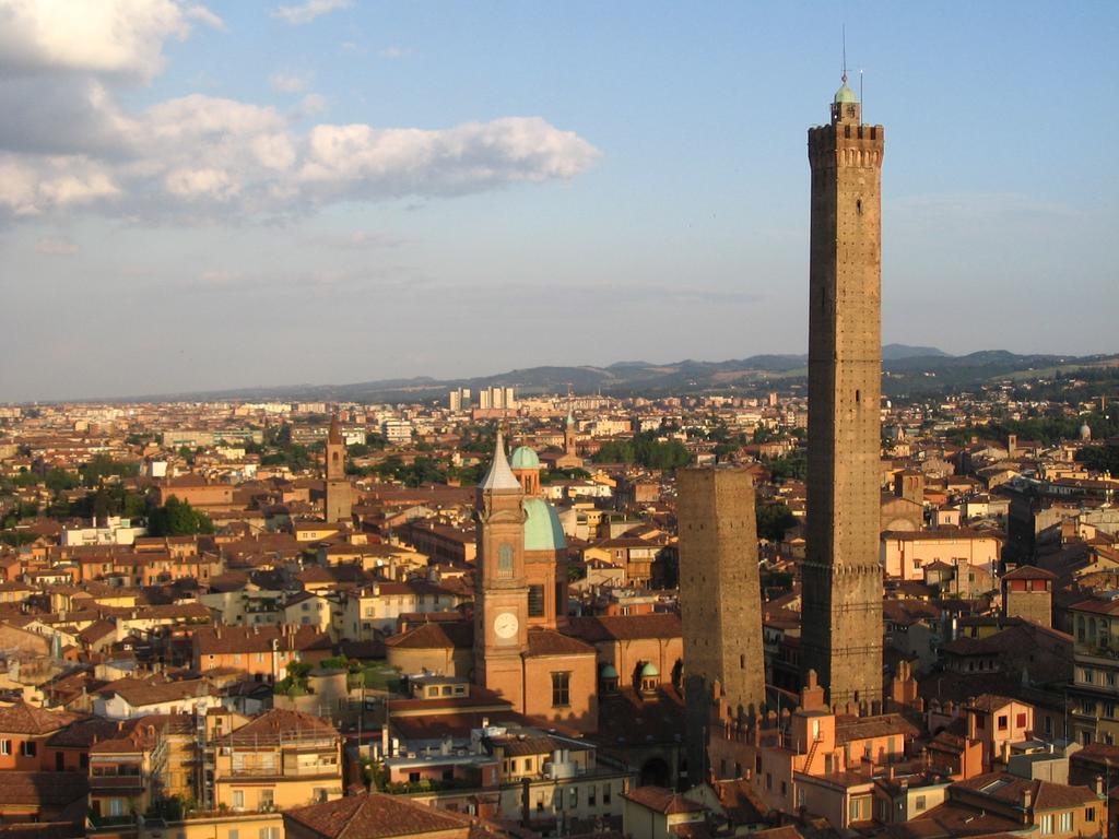 Residenza Mazzini Bolonha Exterior foto